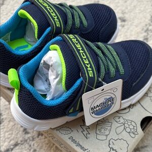 Skechers Kids' Sneakers - Size 8 NWT